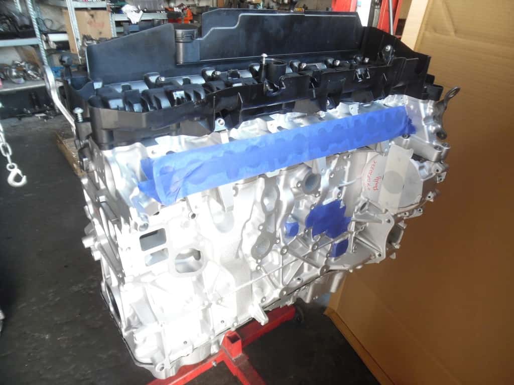 Moteur B57 D30 B vue 9