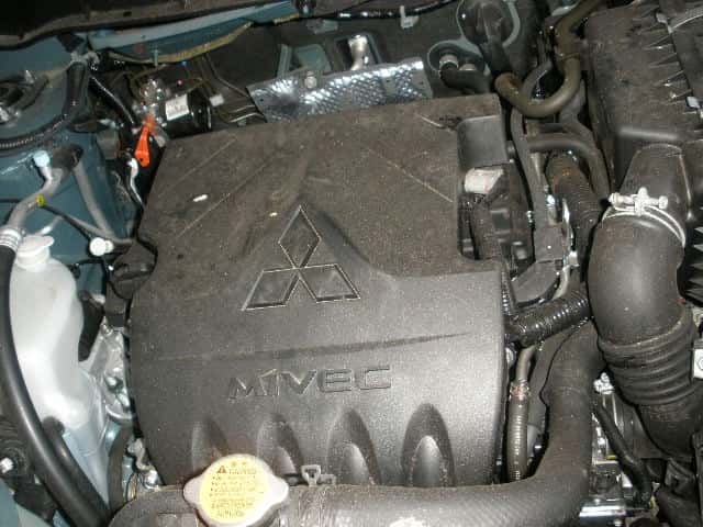 Moteur 4A92 vue 6