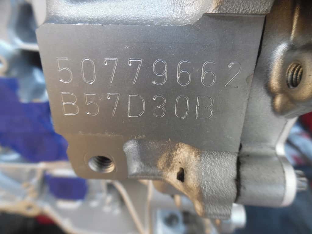 Moteur B57 D30 B vue 5