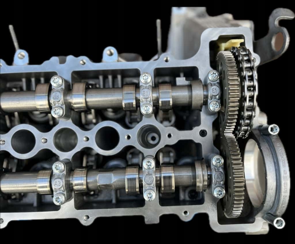 Moteur 306D3 vue 8