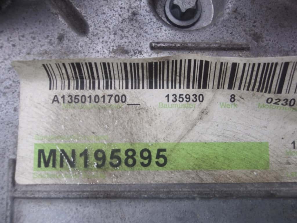 Moteur 4A90 vue 4