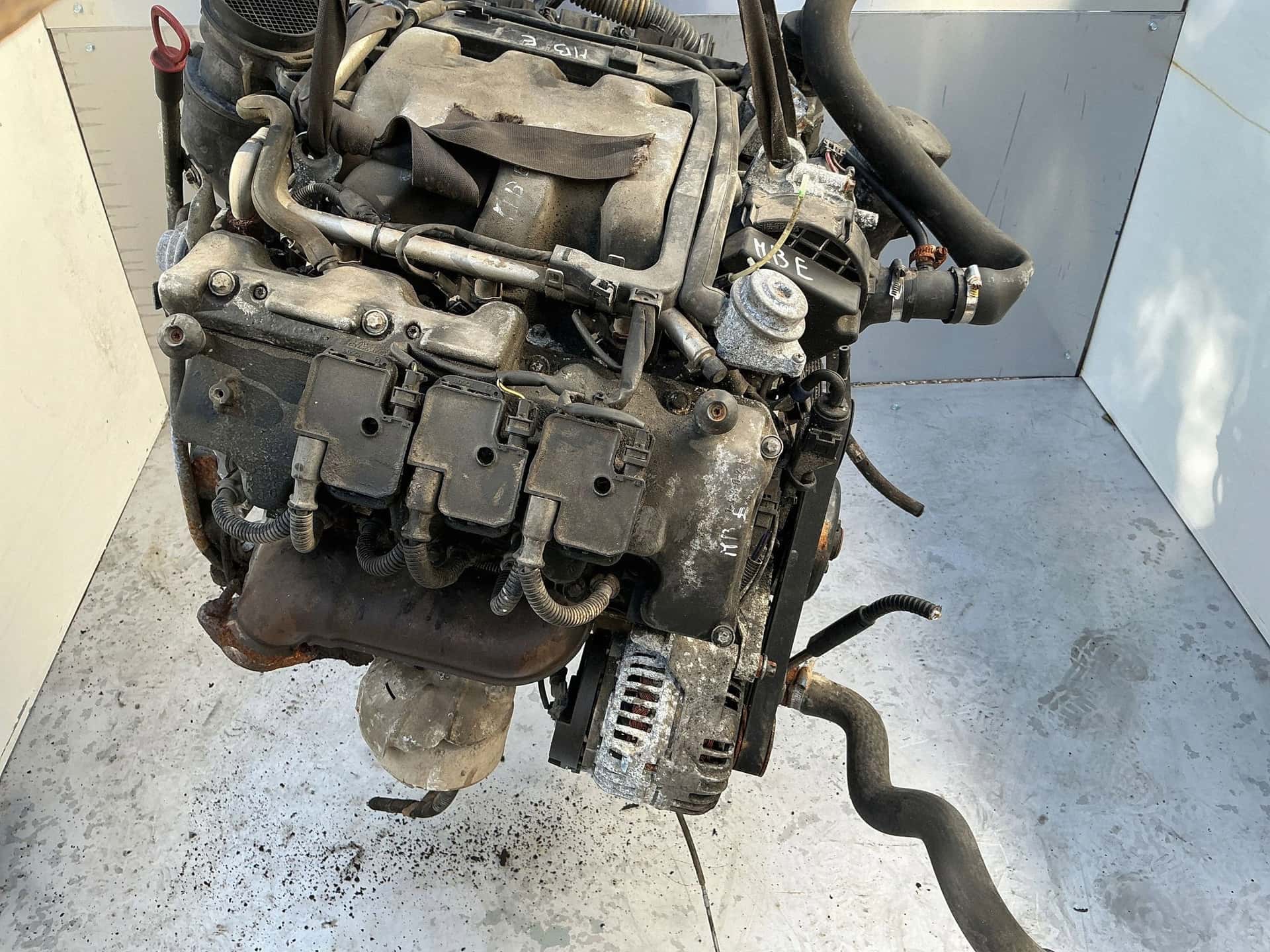 Moteur M 112.949 vue 2