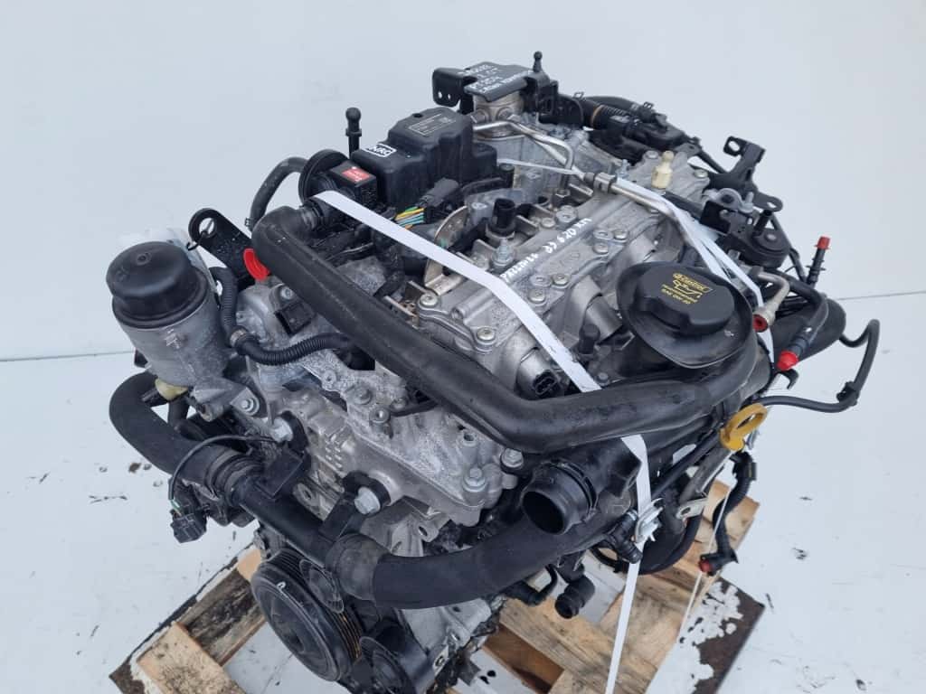 Moteur PT204(AJ20P4) vue 7