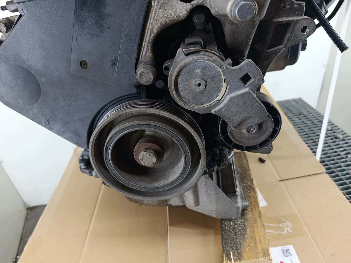 Moteur RFJ (EW10A) vue 4