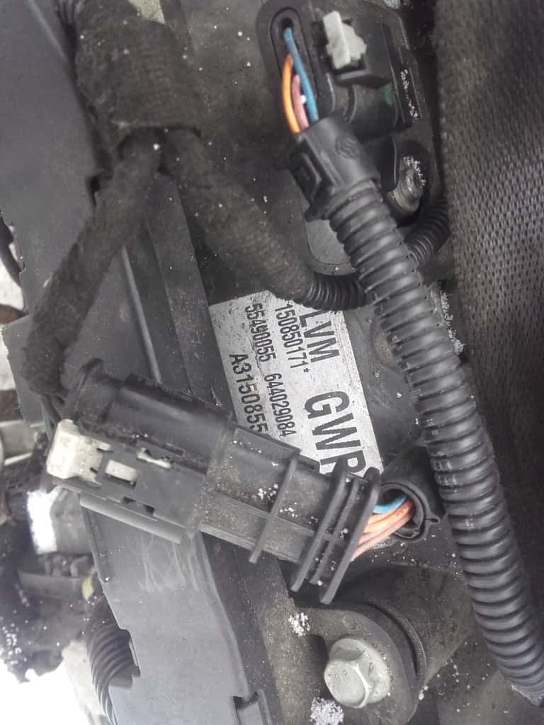 Moteur B 16 DTL vue 3