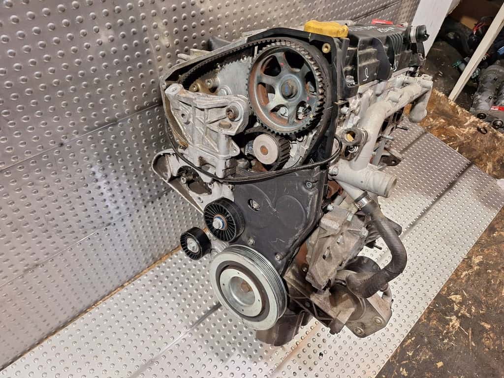 Moteur 192 B4.000 vue 2