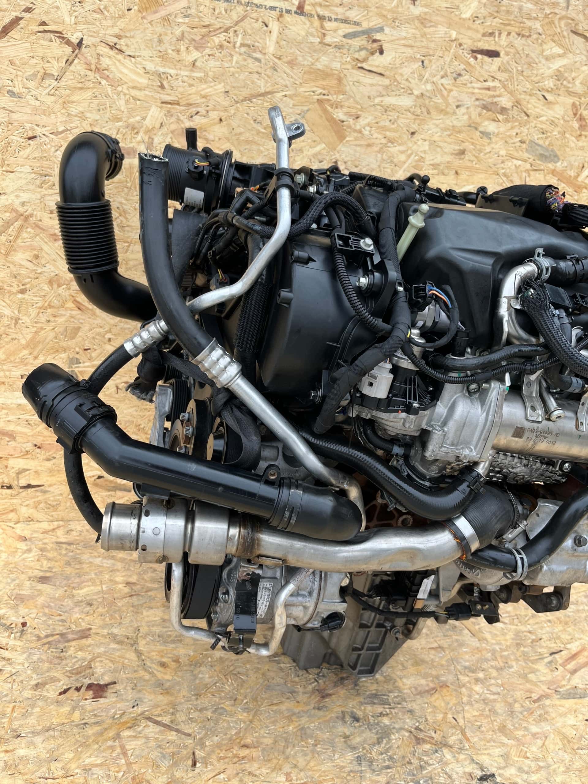 Moteur 306DT(TDV6) vue 12