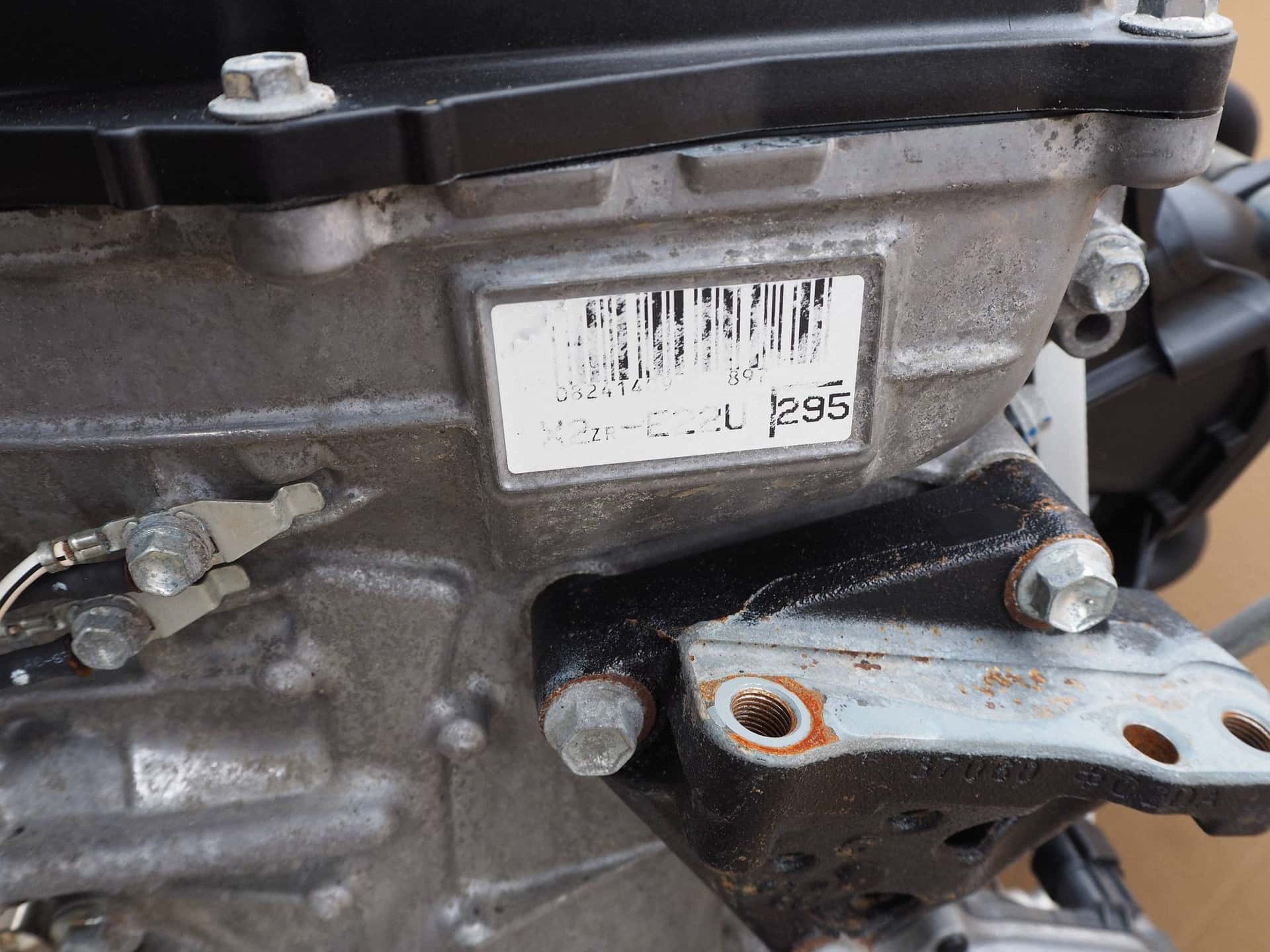 Moteur 2ZR-FBE vue 4