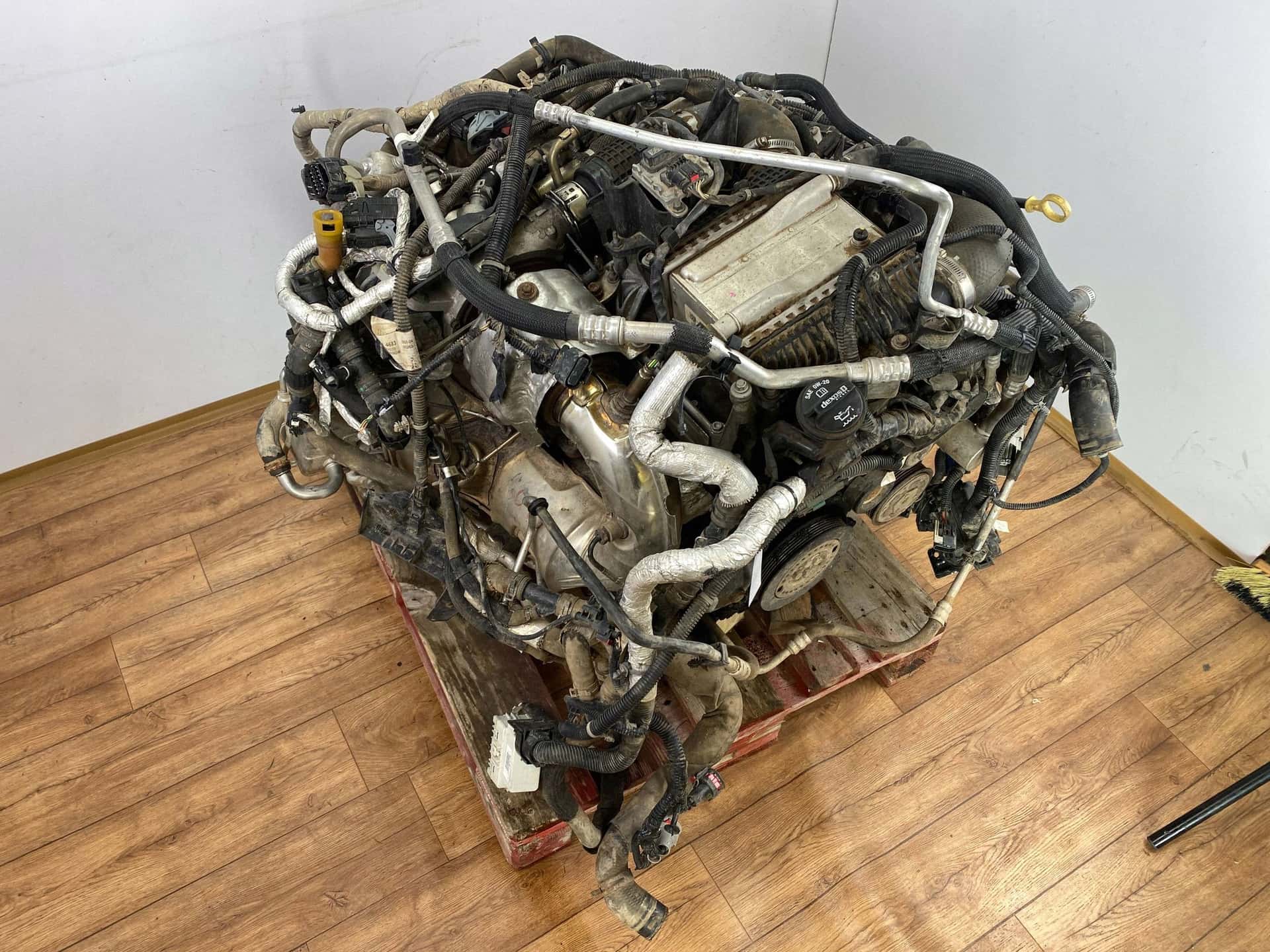Moteur L83(325CUV8) vue 2