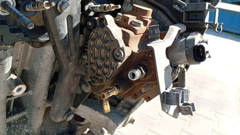 Moteur 9HV (DV6TED4BU) vue 3