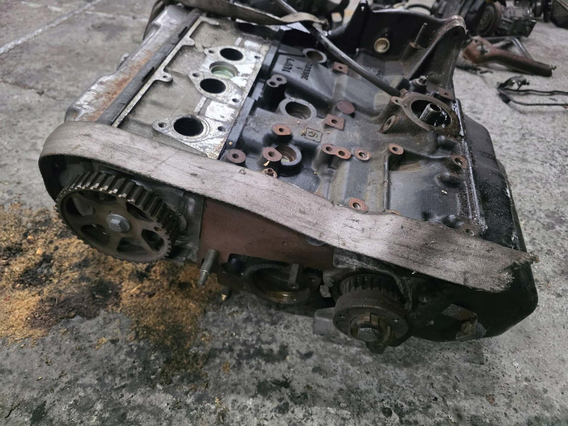 Moteur NFU (TU5JP4) vue 3