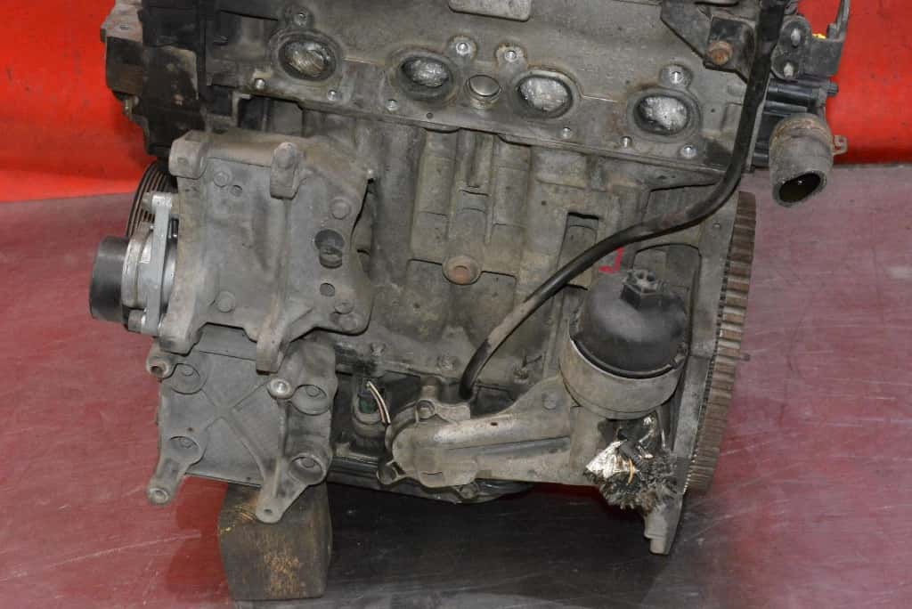 Moteur KFU (ET3J4) vue 6