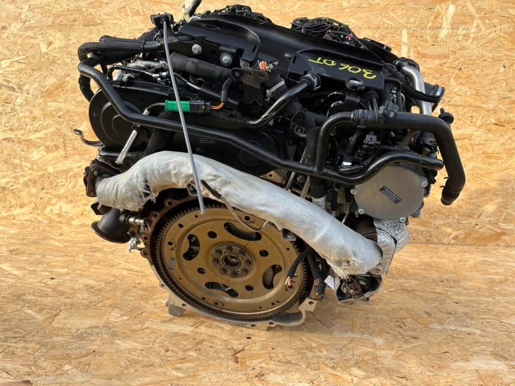 Moteur 306DT(TDV6) vue 8