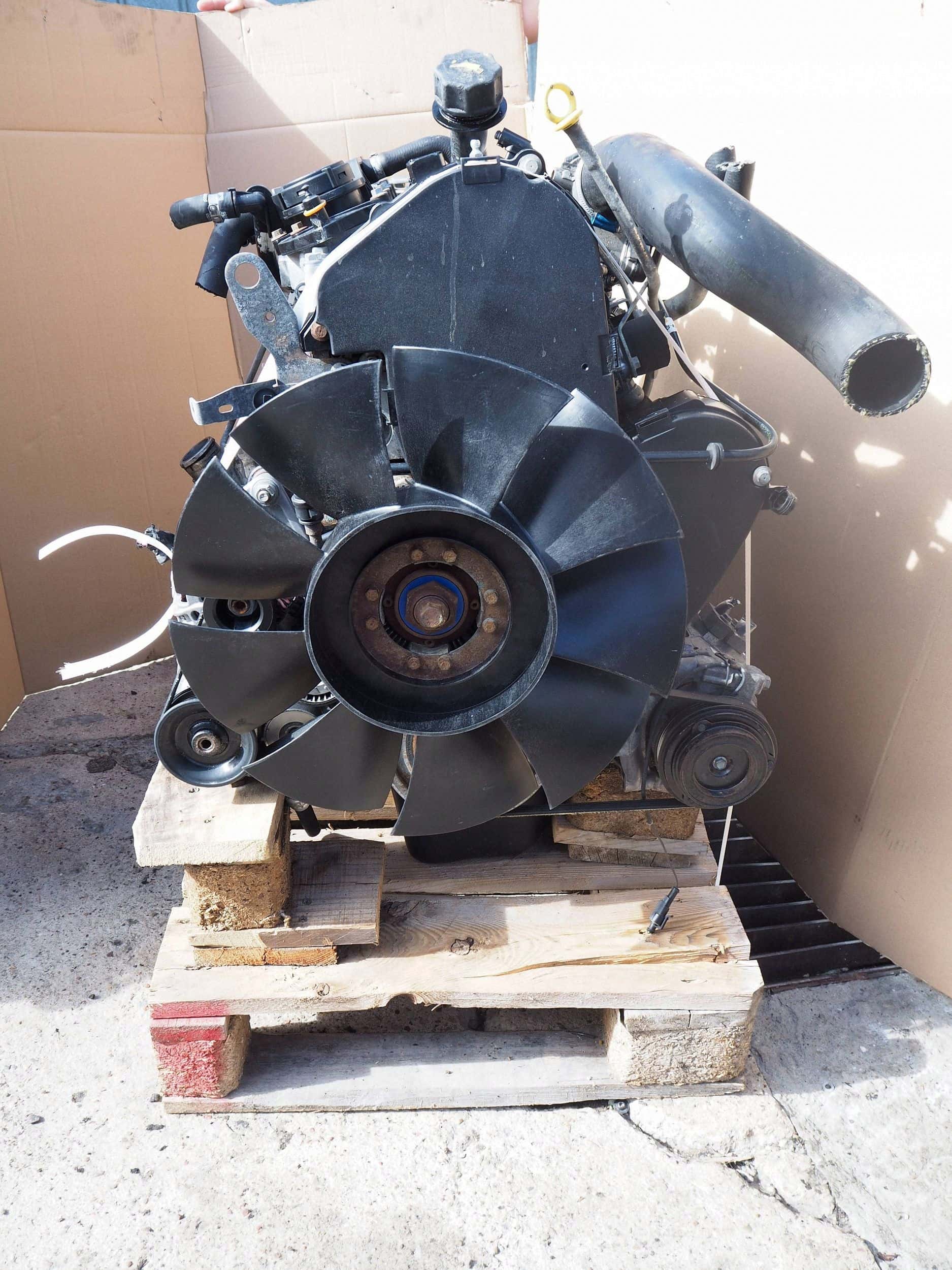 Moteur F1AE3481B vue 2