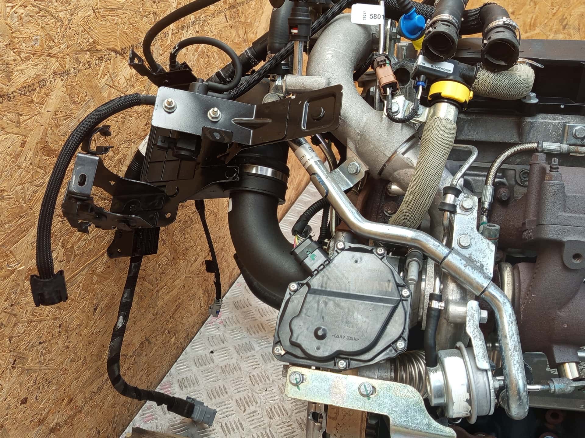 Moteur F1AGL411D vue 7