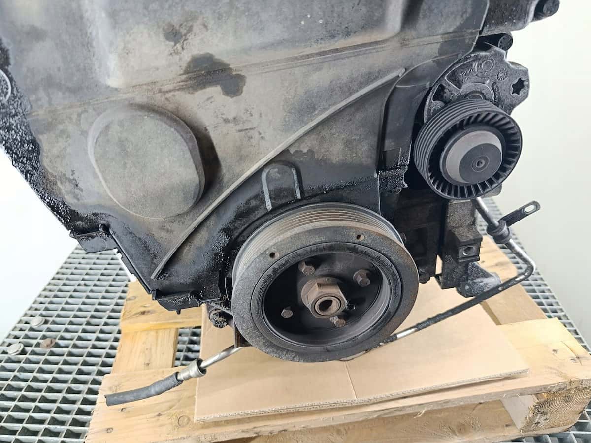 Moteur B 5254 T2 vue 7