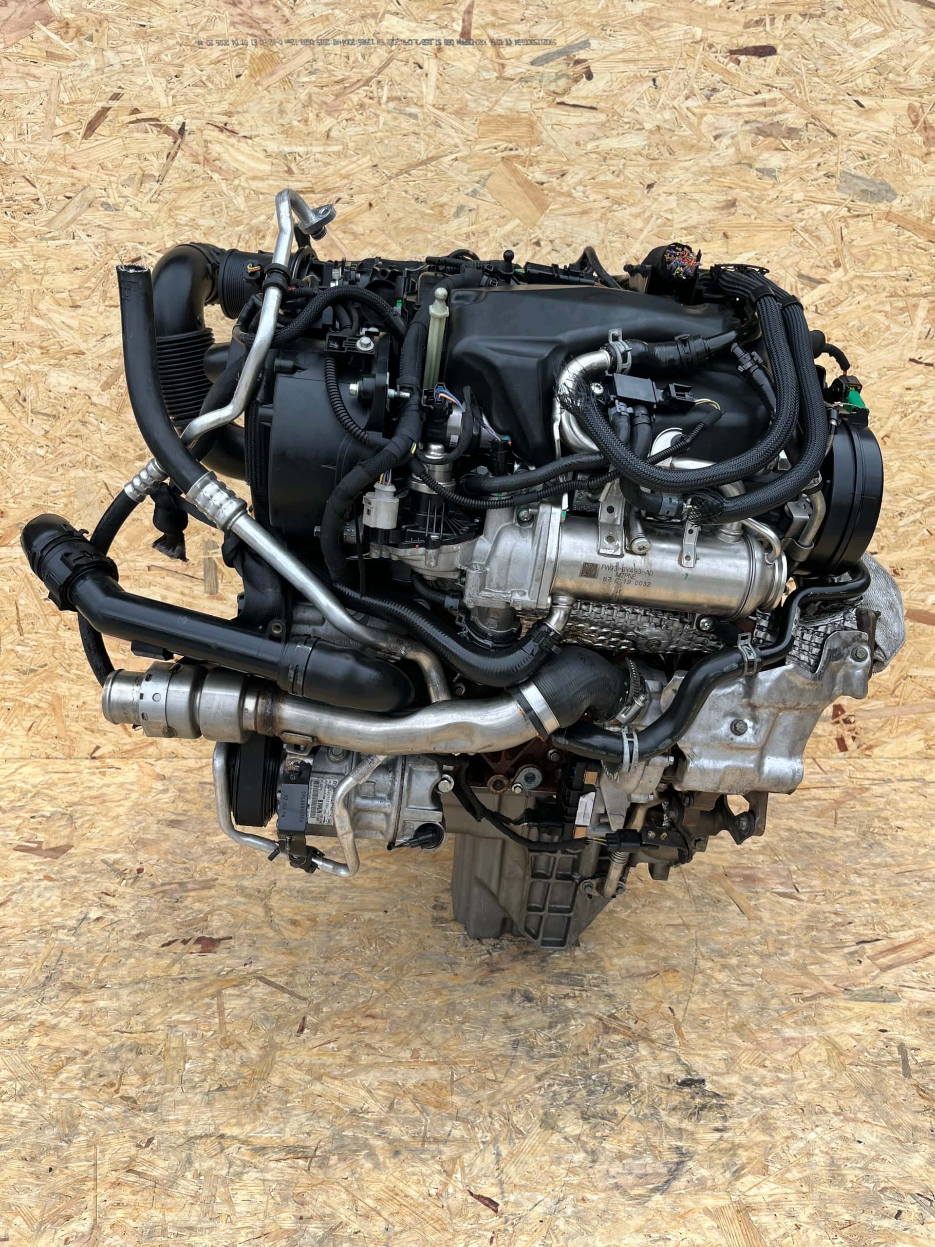 Moteur 306DT(TDV6) vue 9