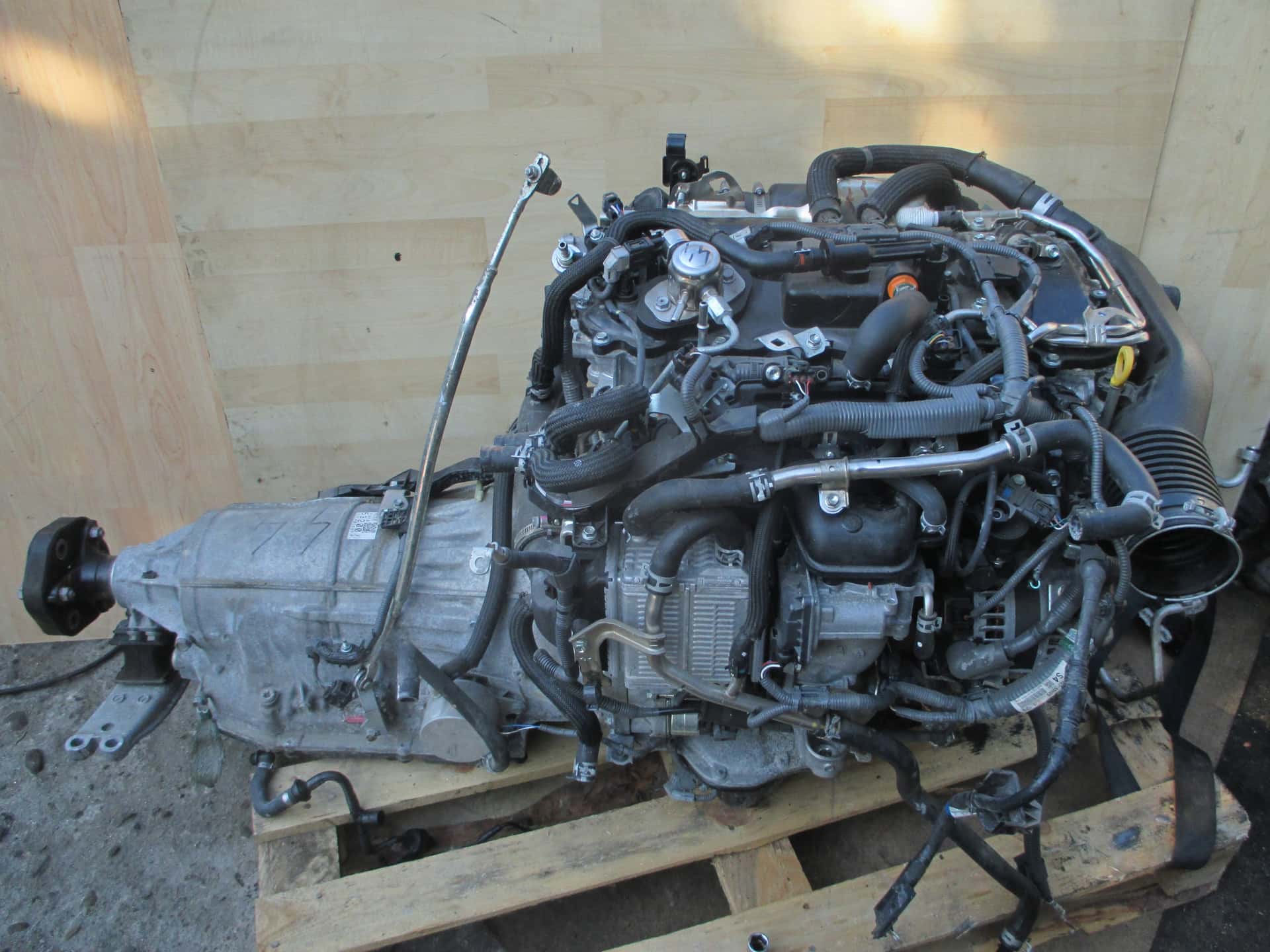 Moteur 8AR-FTS vue 4