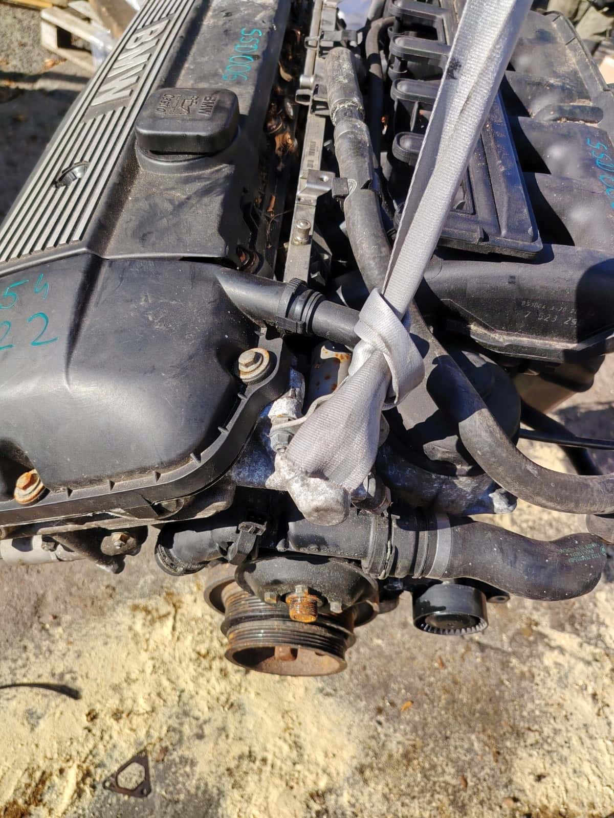 Moteur M54 B22 (226S1) vue 2