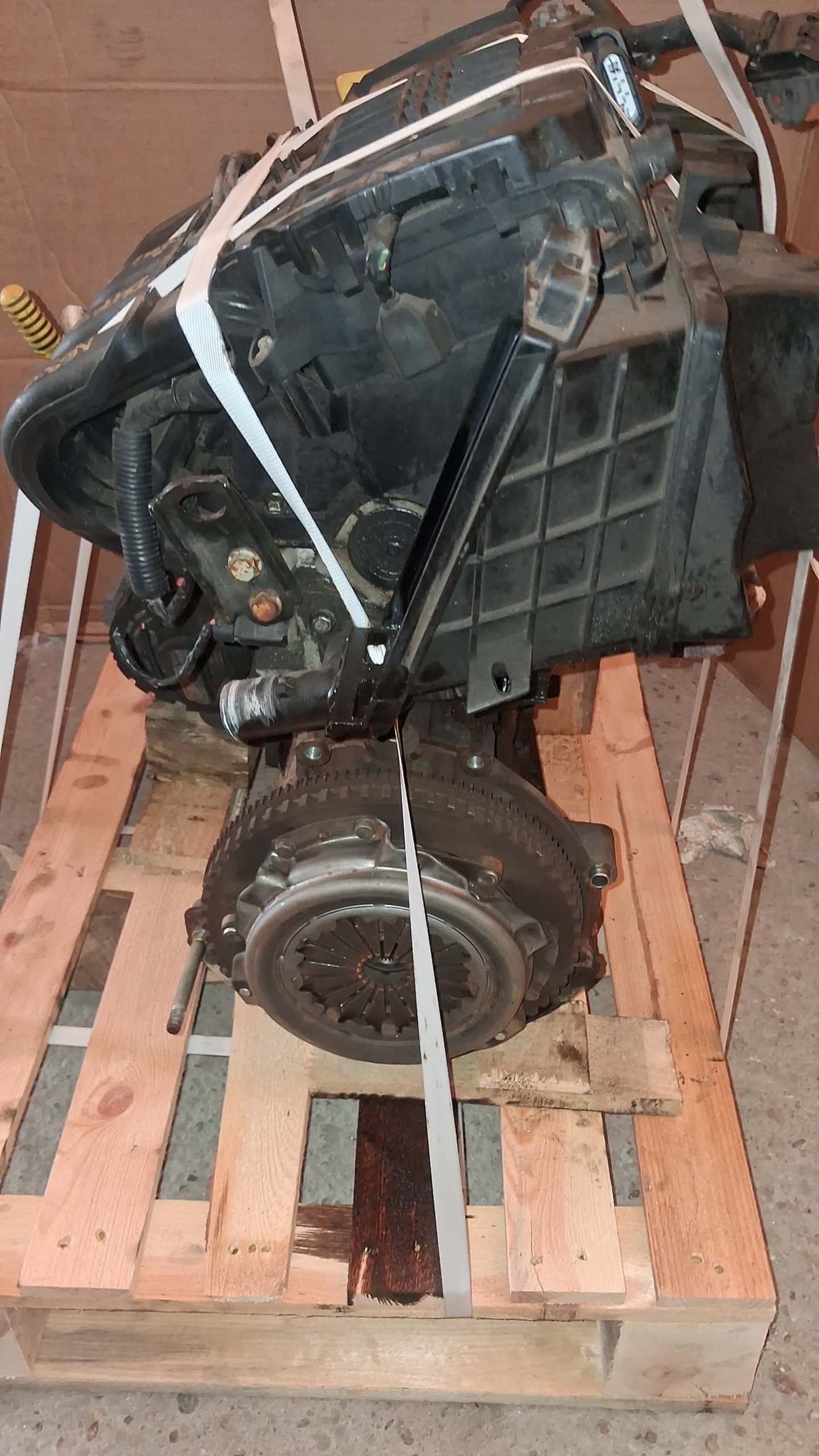 Moteur D4F 712 vue 5
