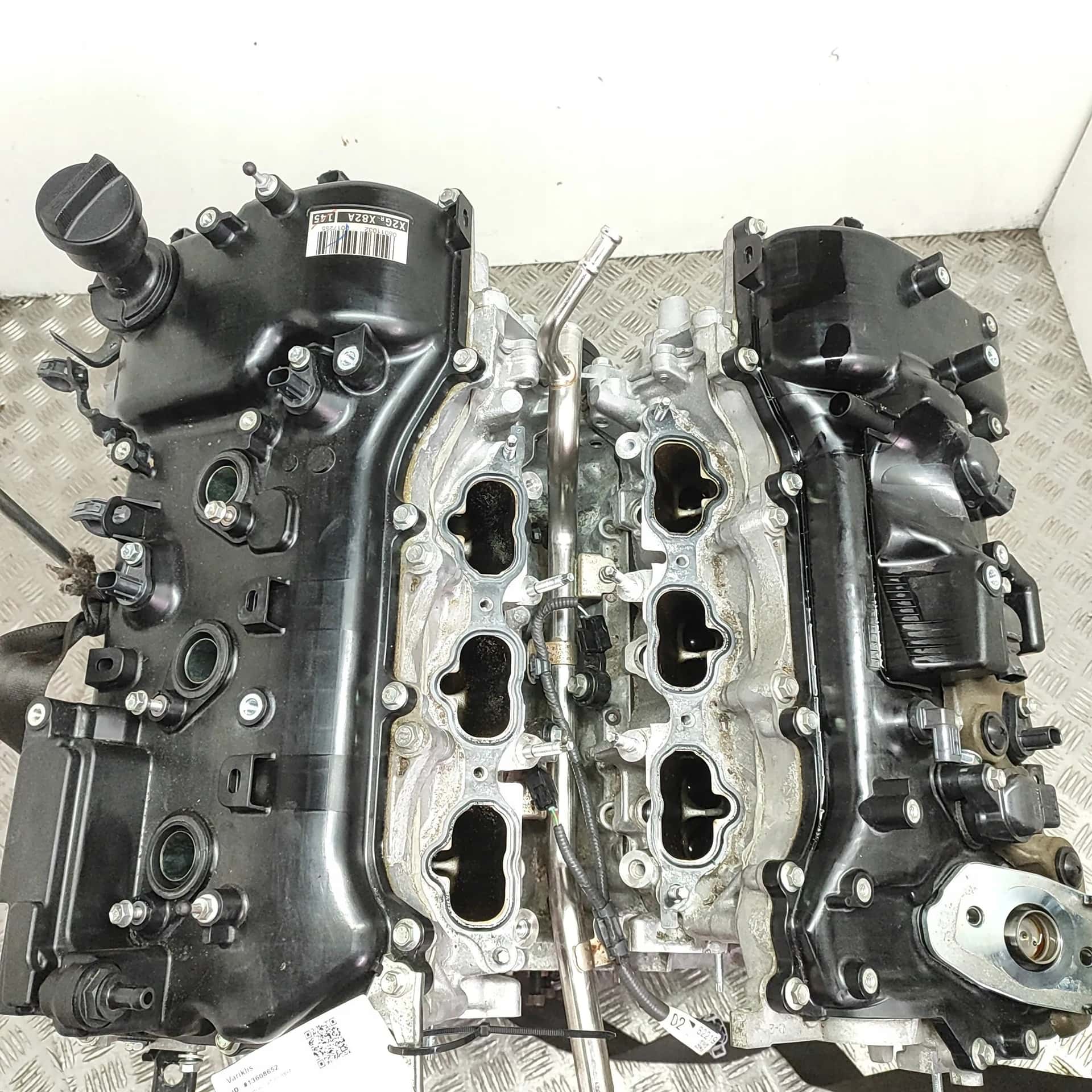 Moteur 2GR-FXE vue 5