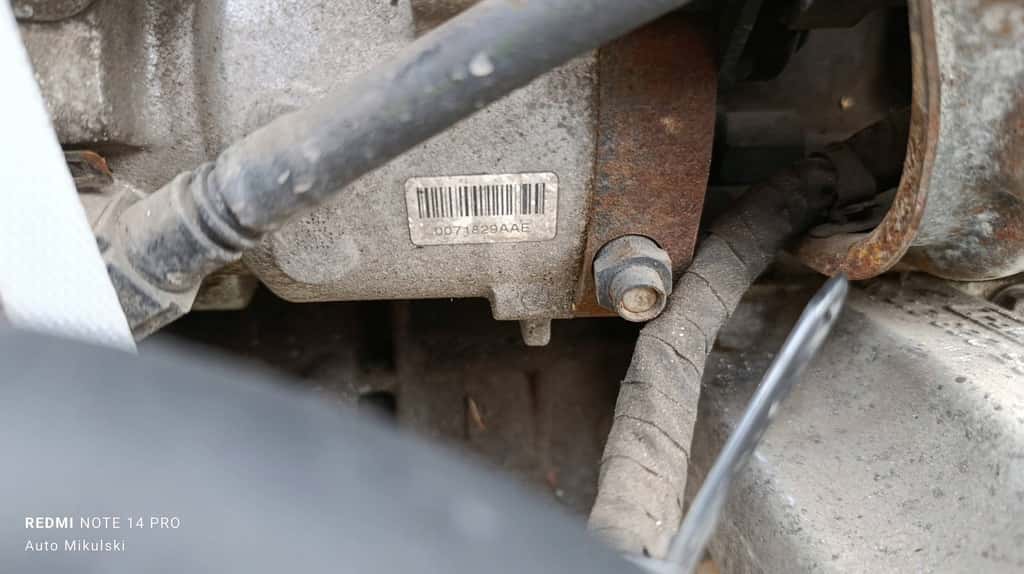 Moteur D27DT vue 2