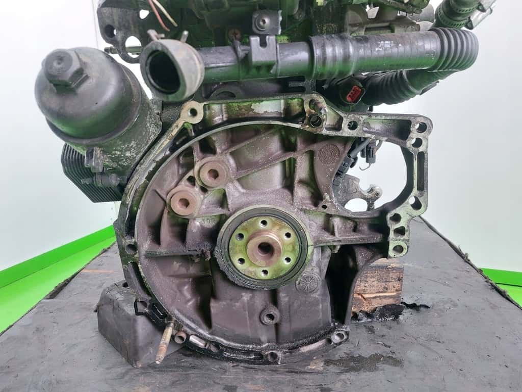 Moteur 9HX (DV6ATED4) vue 3