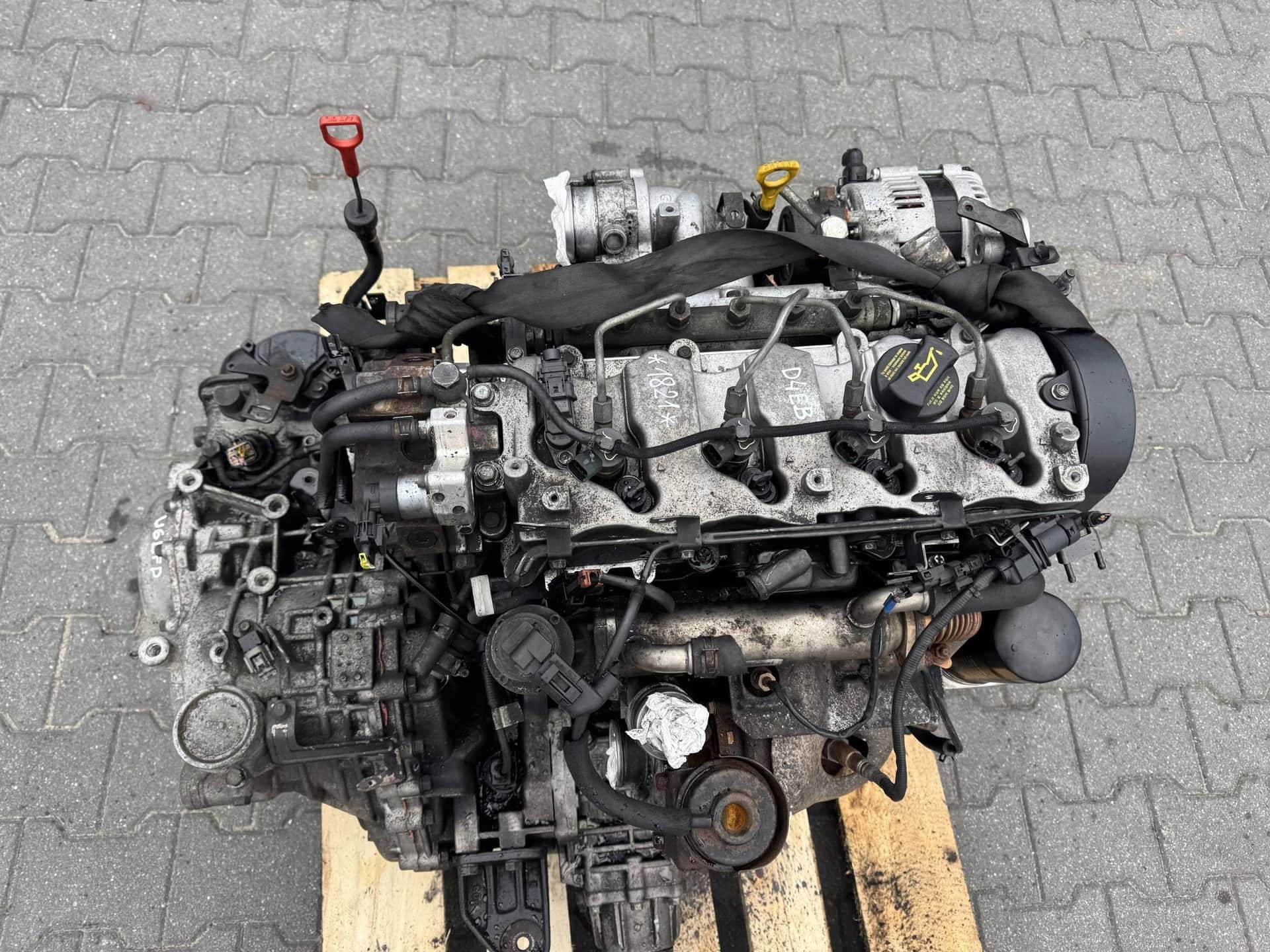 Moteur D4EB vue 9