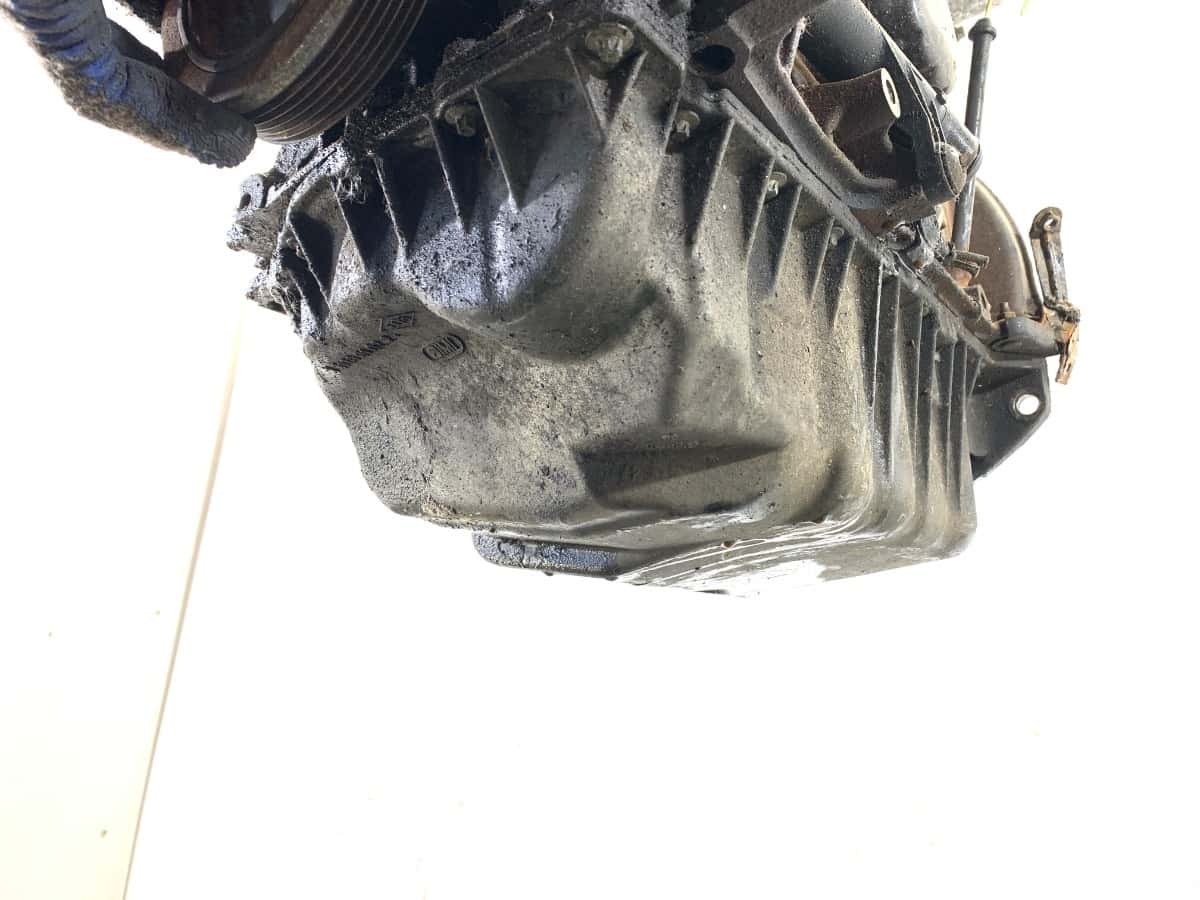 Moteur F4R 744 vue 6