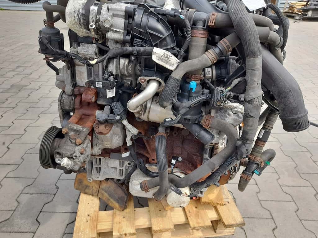 Moteur YNF6 vue 4