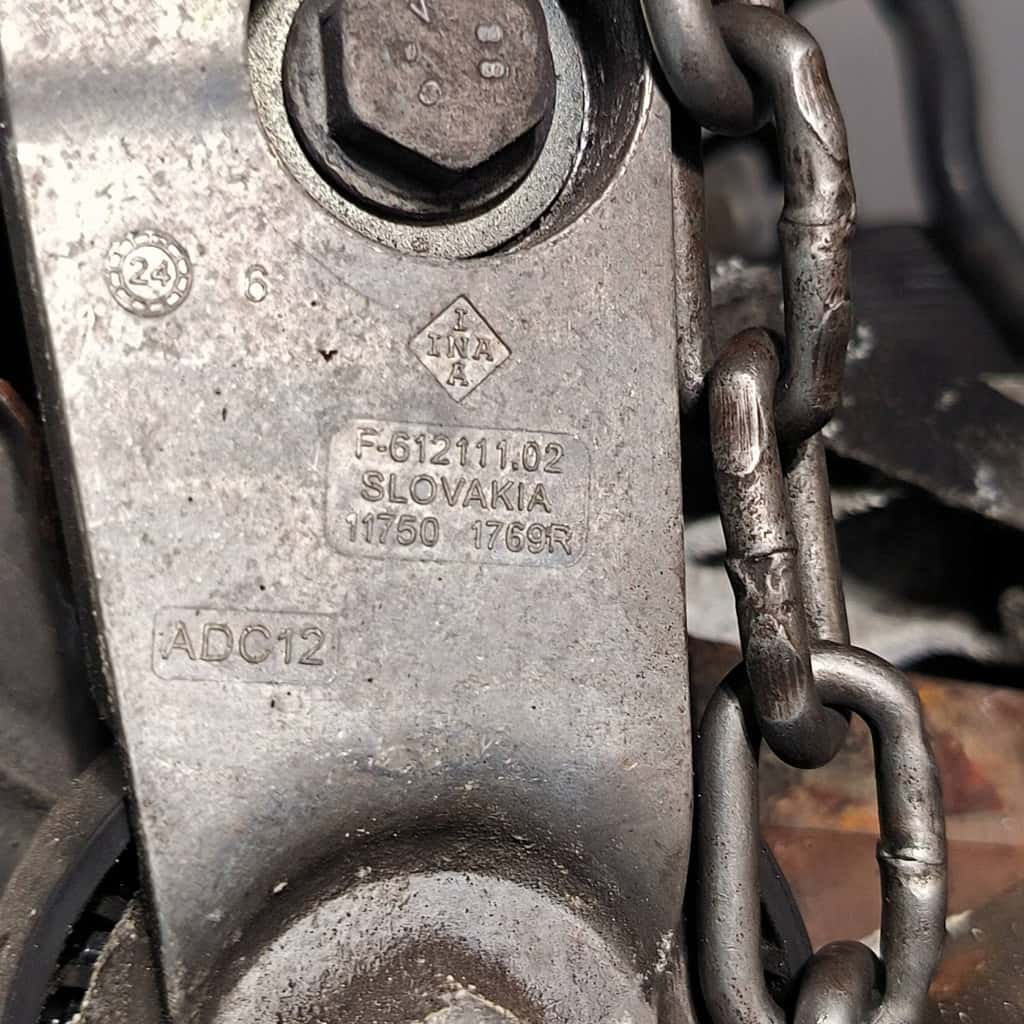 Moteur M9R 714 vue 2