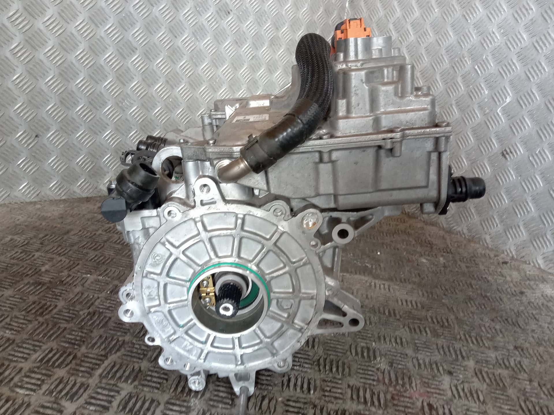 Moteur A 16 DTH vue 3