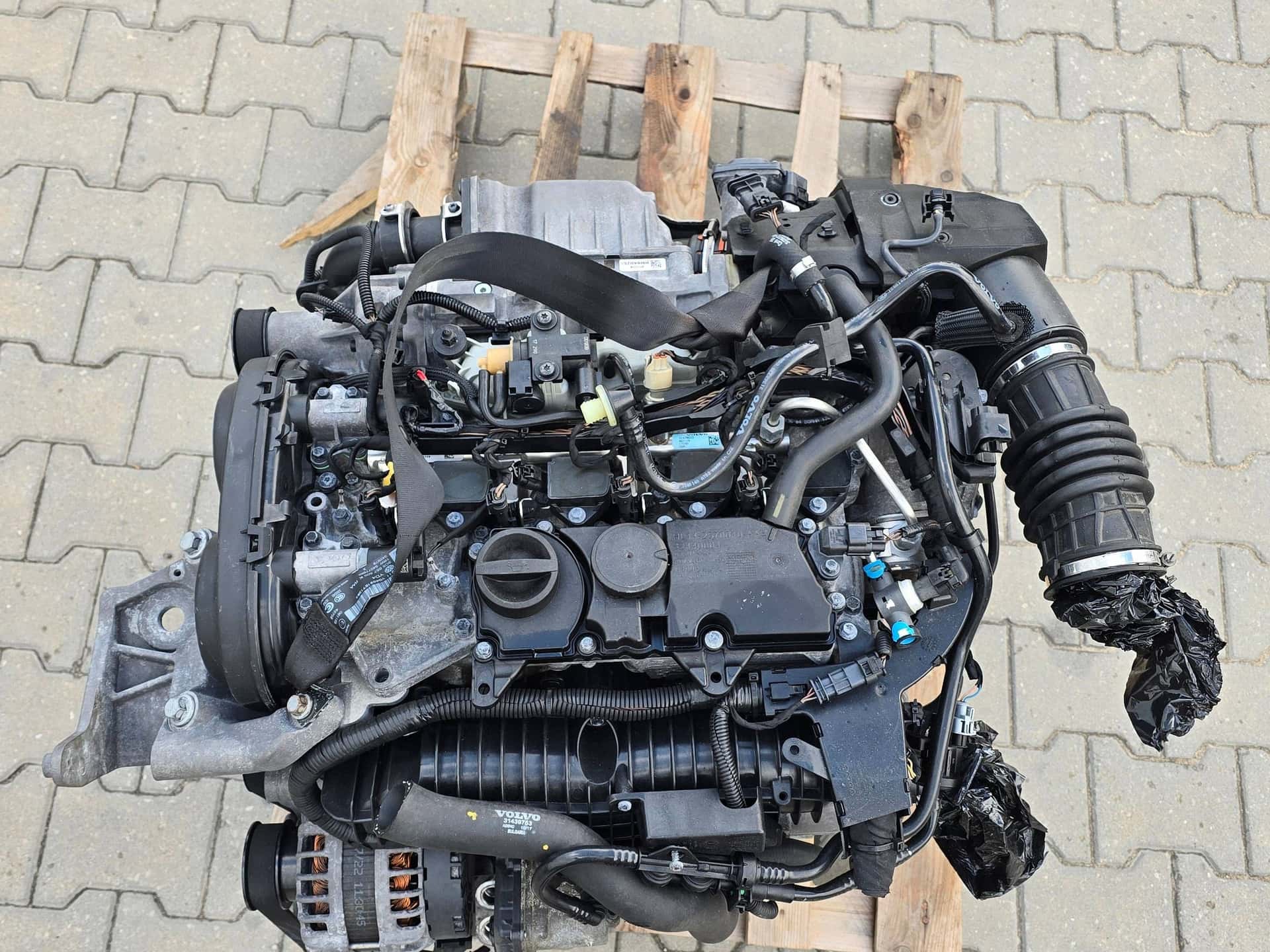 Moteur B 4204 T29 vue 2