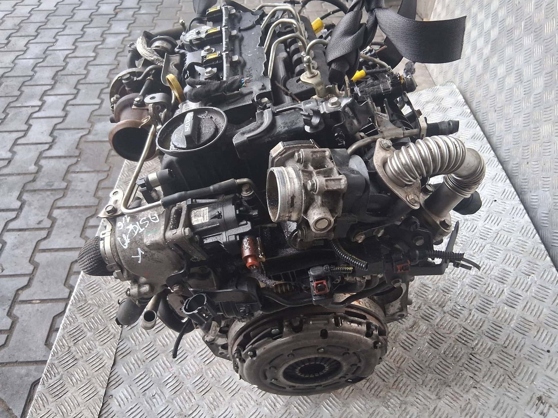 Moteur B 16 DTE vue 4