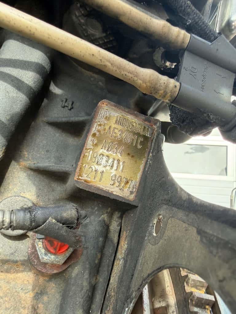 Moteur F1AE3481C vue 6