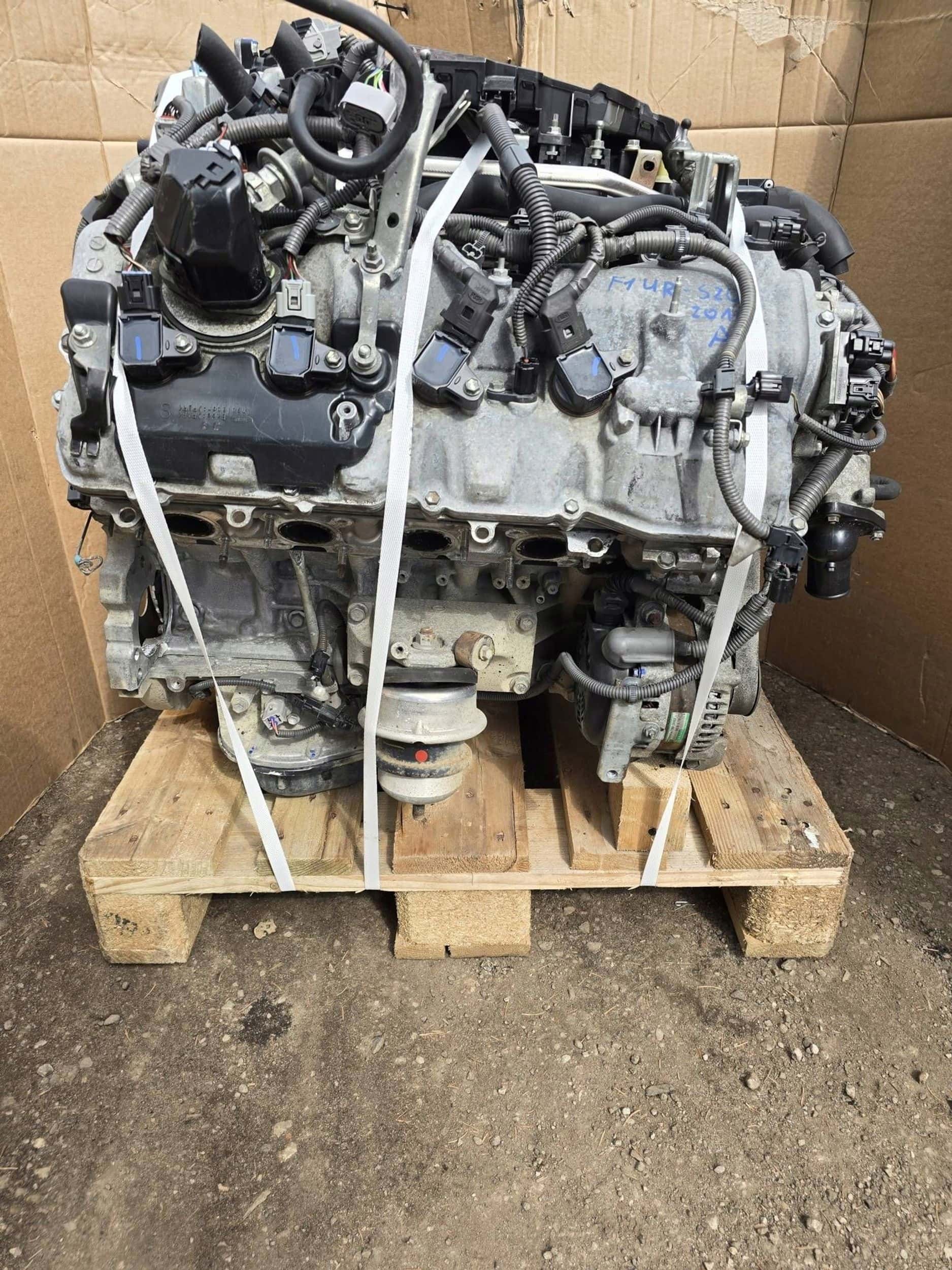 Moteur 1UR-FSE vue 3