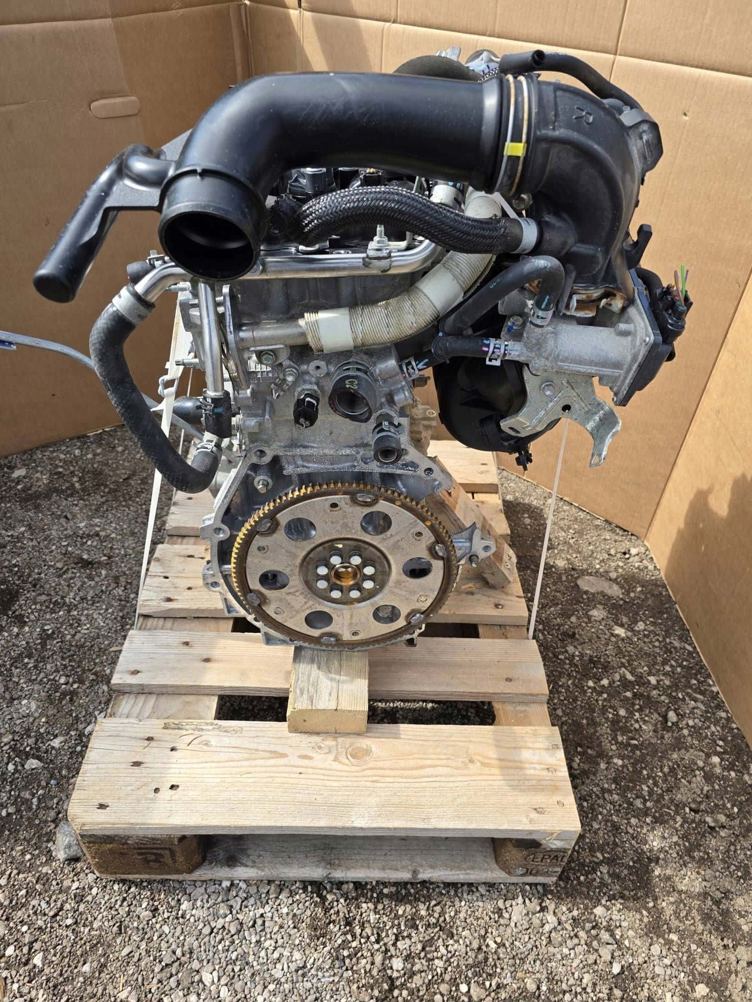 Moteur 2NR-FKE vue 2