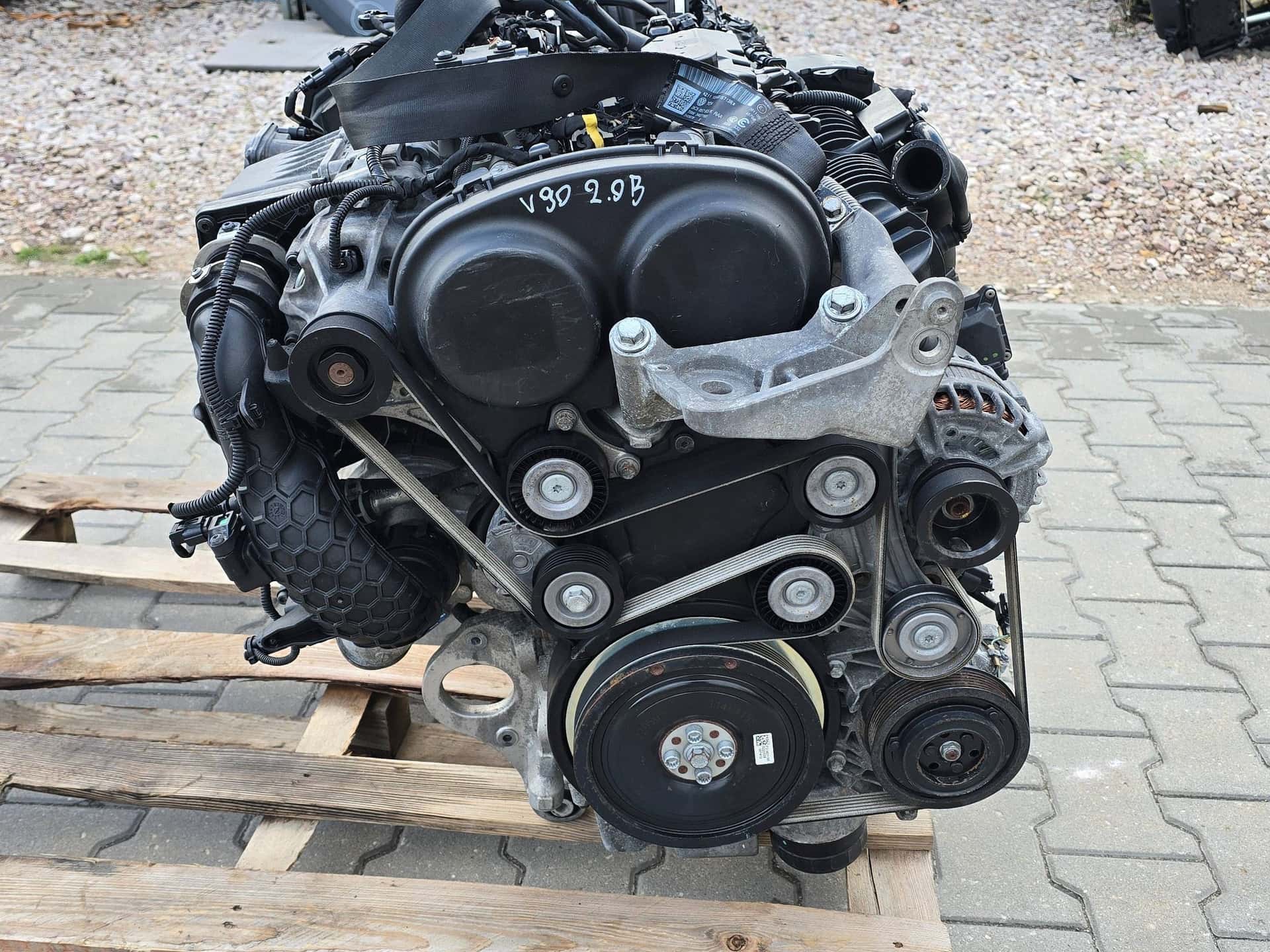 Moteur B 4204 T29 vue 4