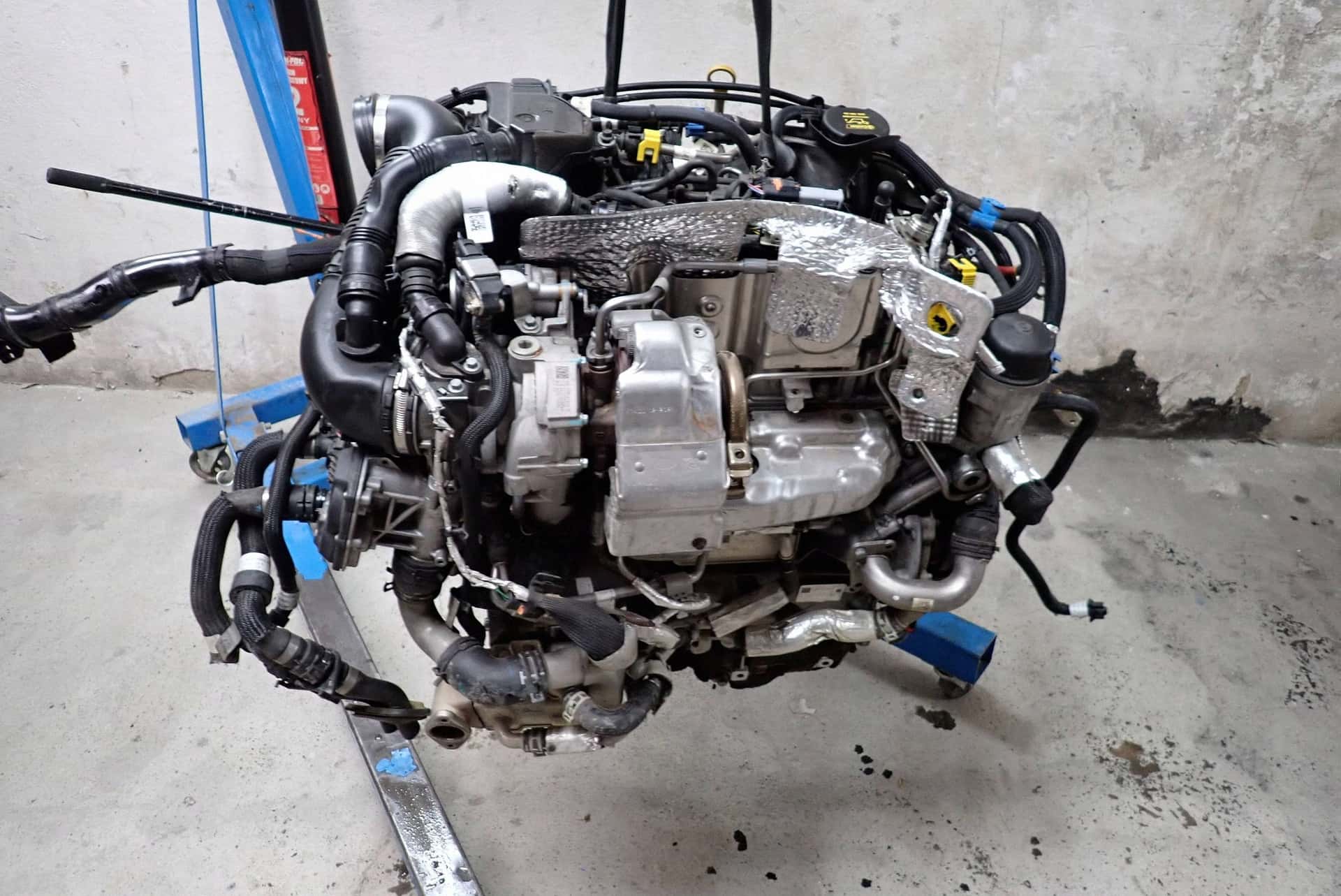Moteur 204DTY(AJ20D4) vue 2