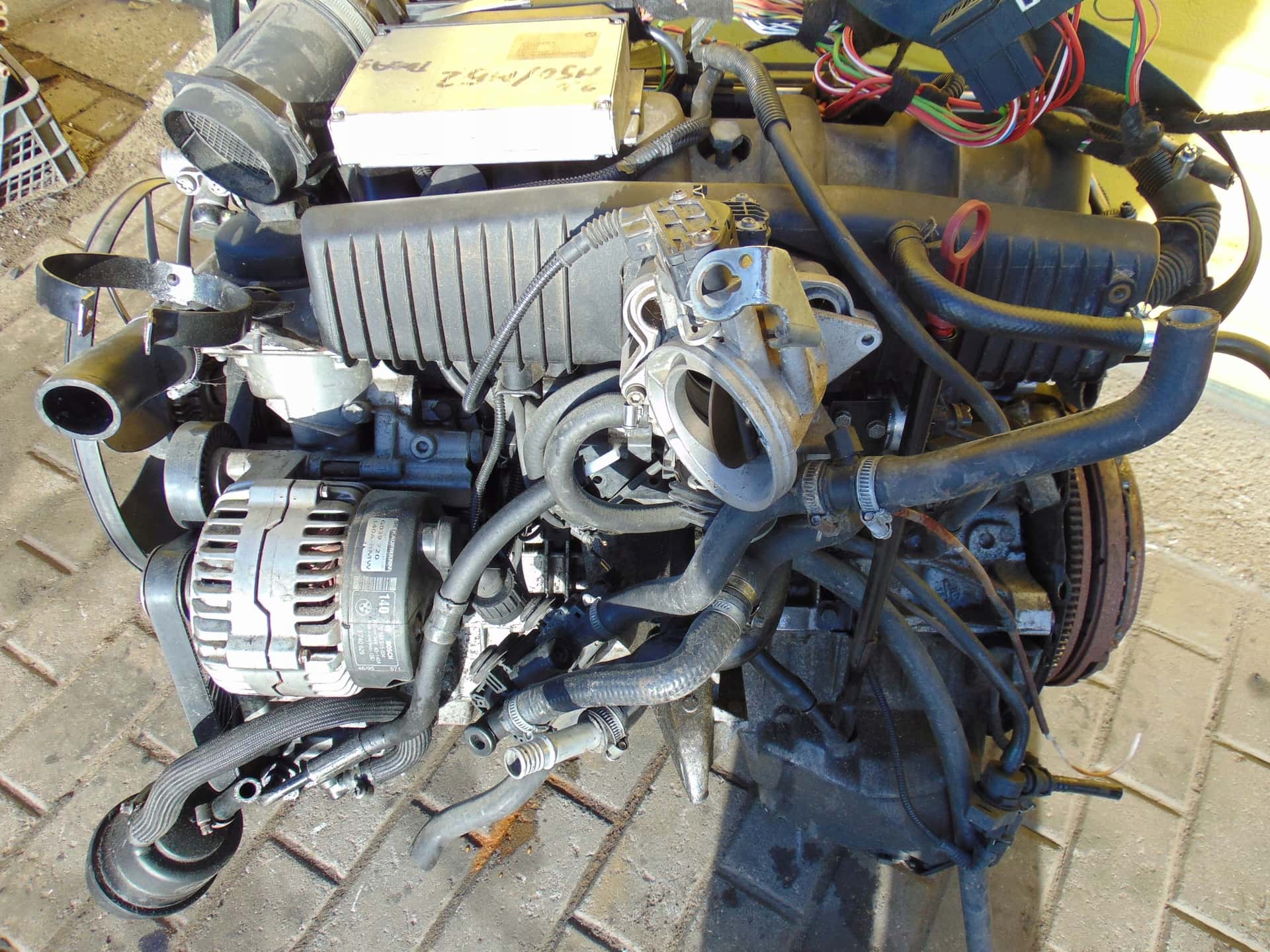 Moteur M52 B28 (286S1) vue 5