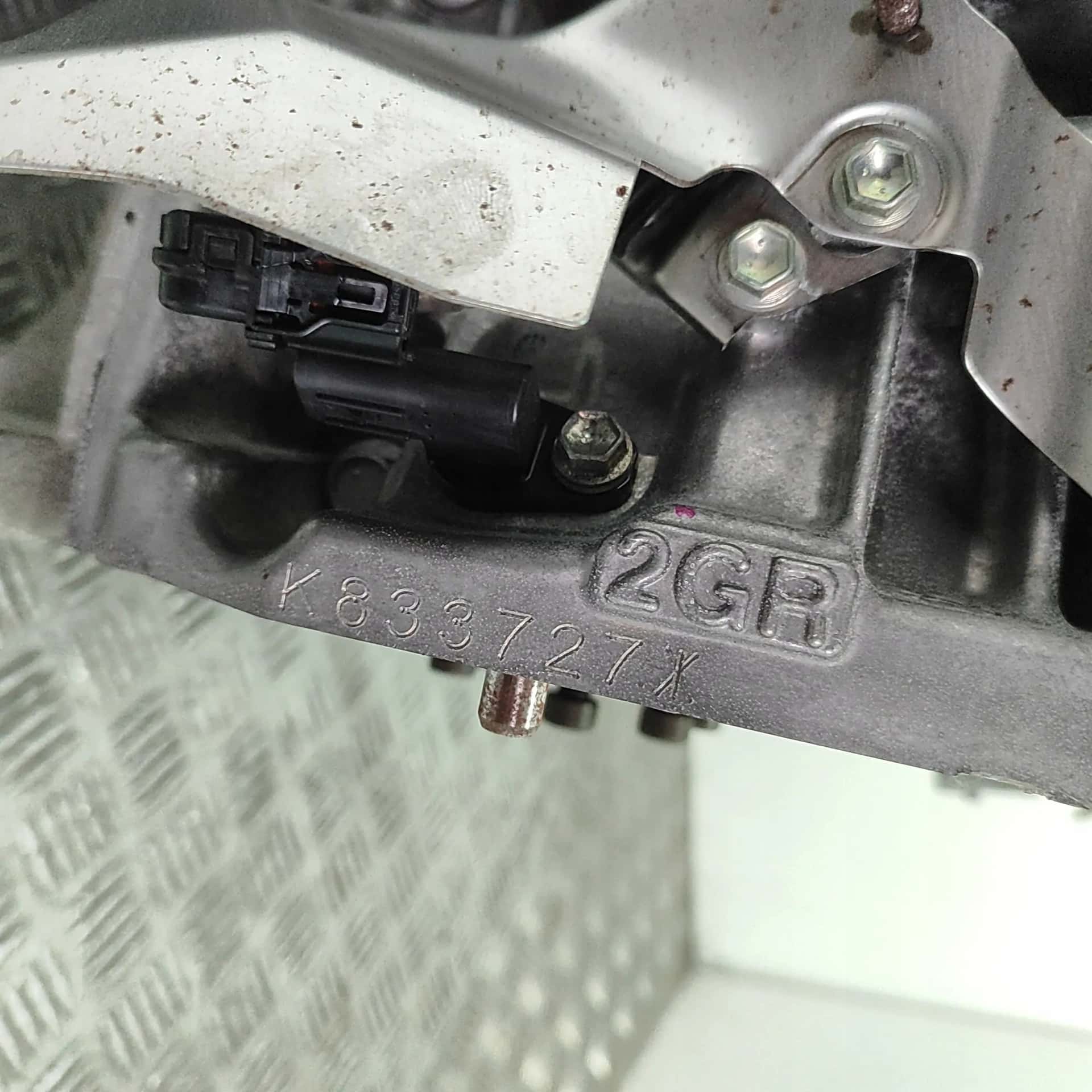 Moteur 2GR-FXE vue 8