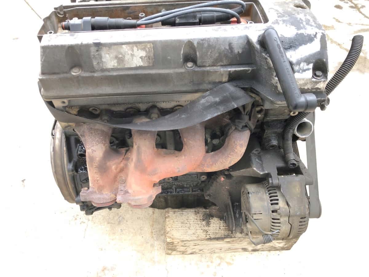 Moteur M 111.950 vue 3