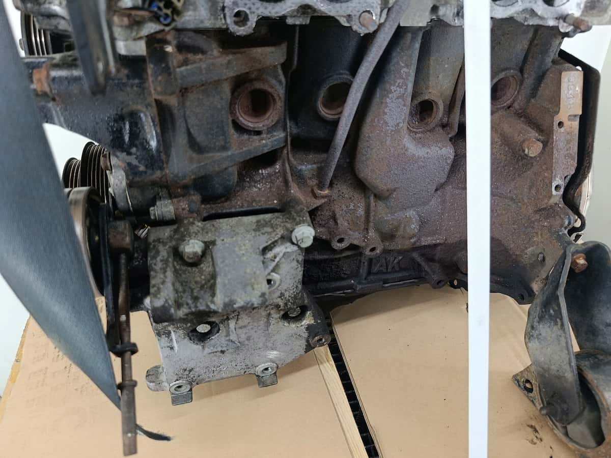 Moteur QG18DE vue 5