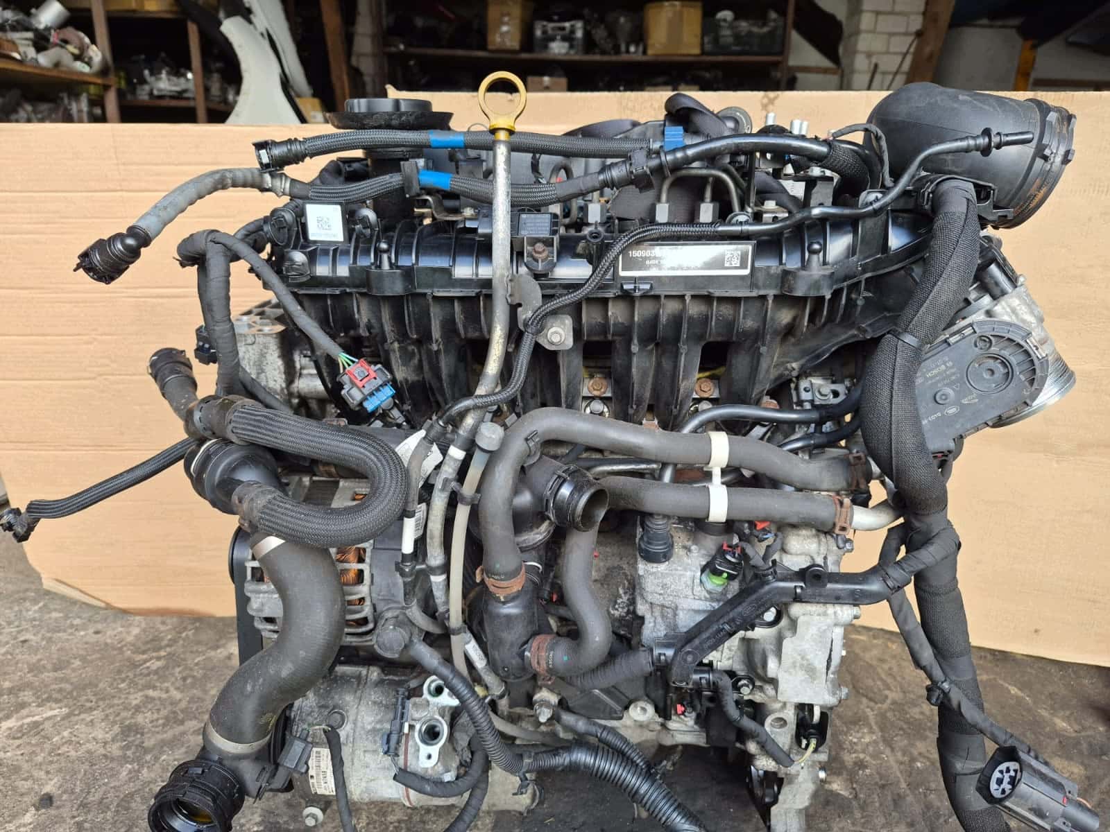 Moteur 204DTD(AJ20D4) vue 2