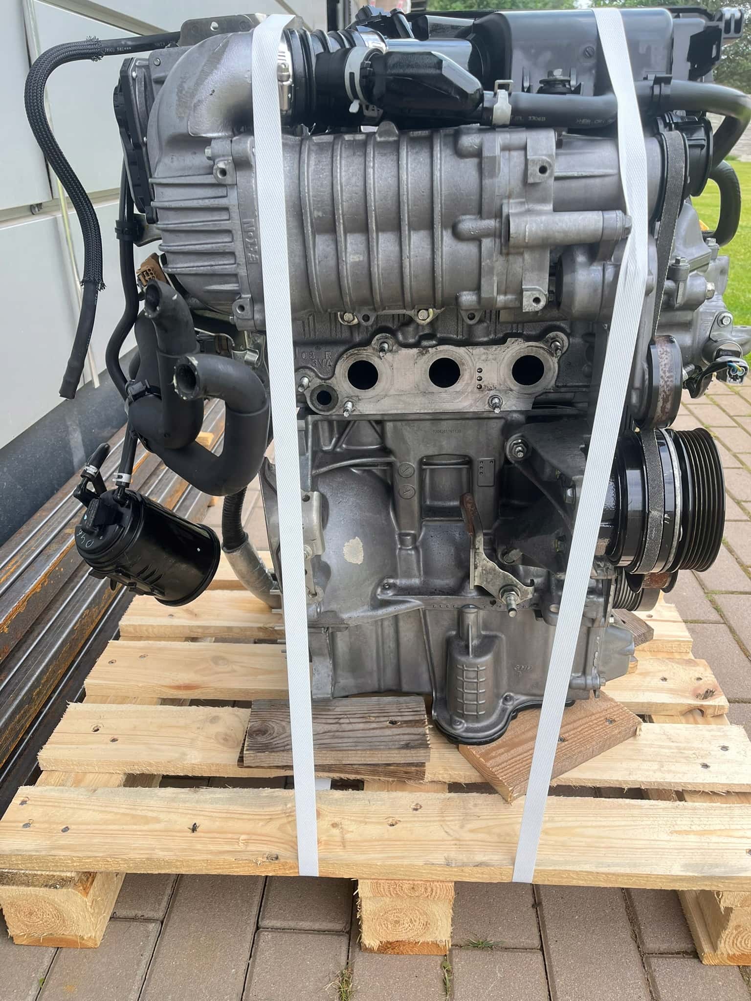 Moteur HR12DDR vue 3
