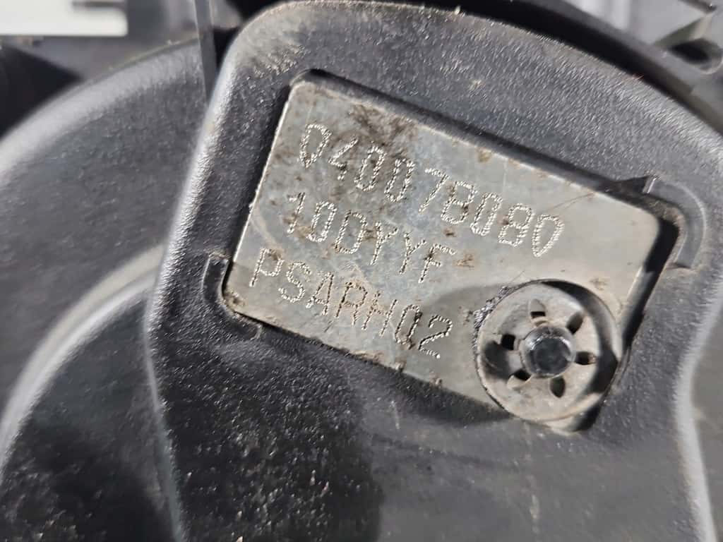 Moteur RHE (DW10CTED4) vue 4