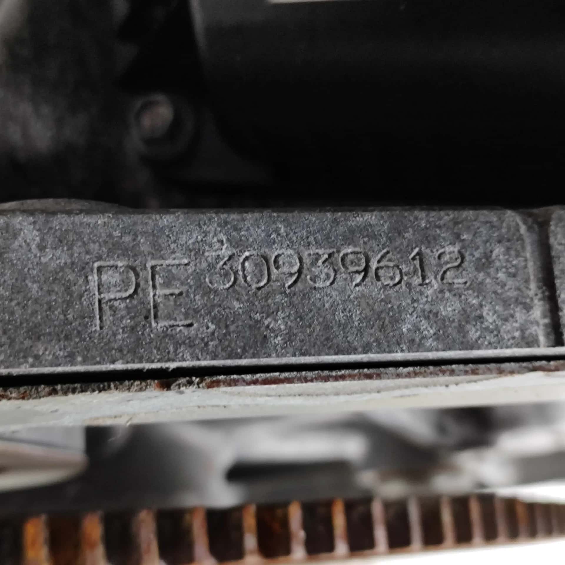 Moteur PEY7 vue 9