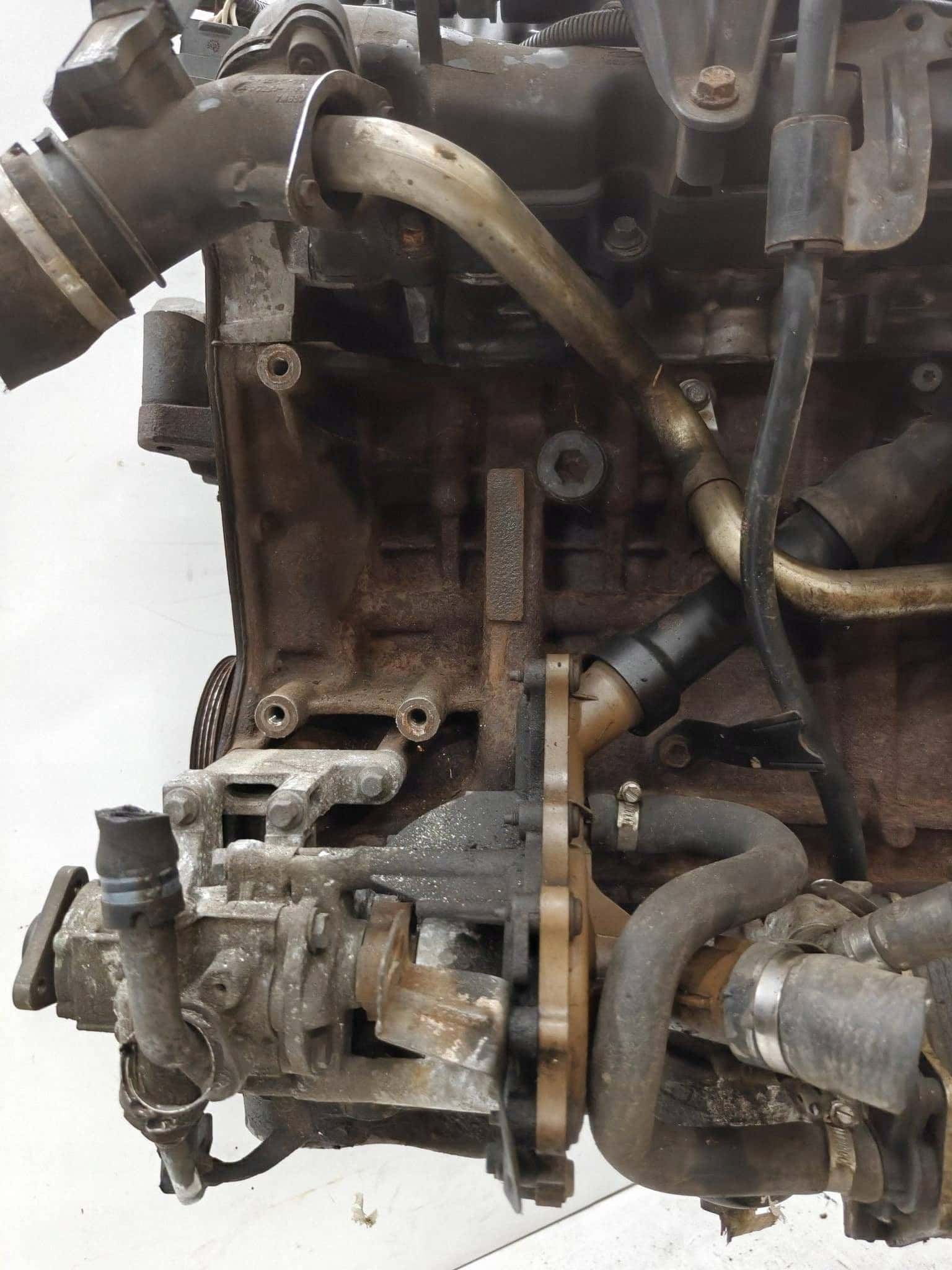 Moteur 4HV (P22DTE) vue 7