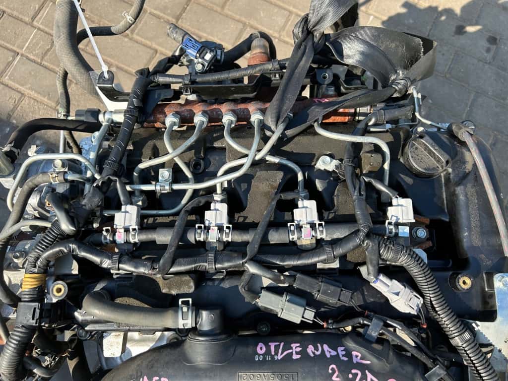 Moteur 4N14 vue 4