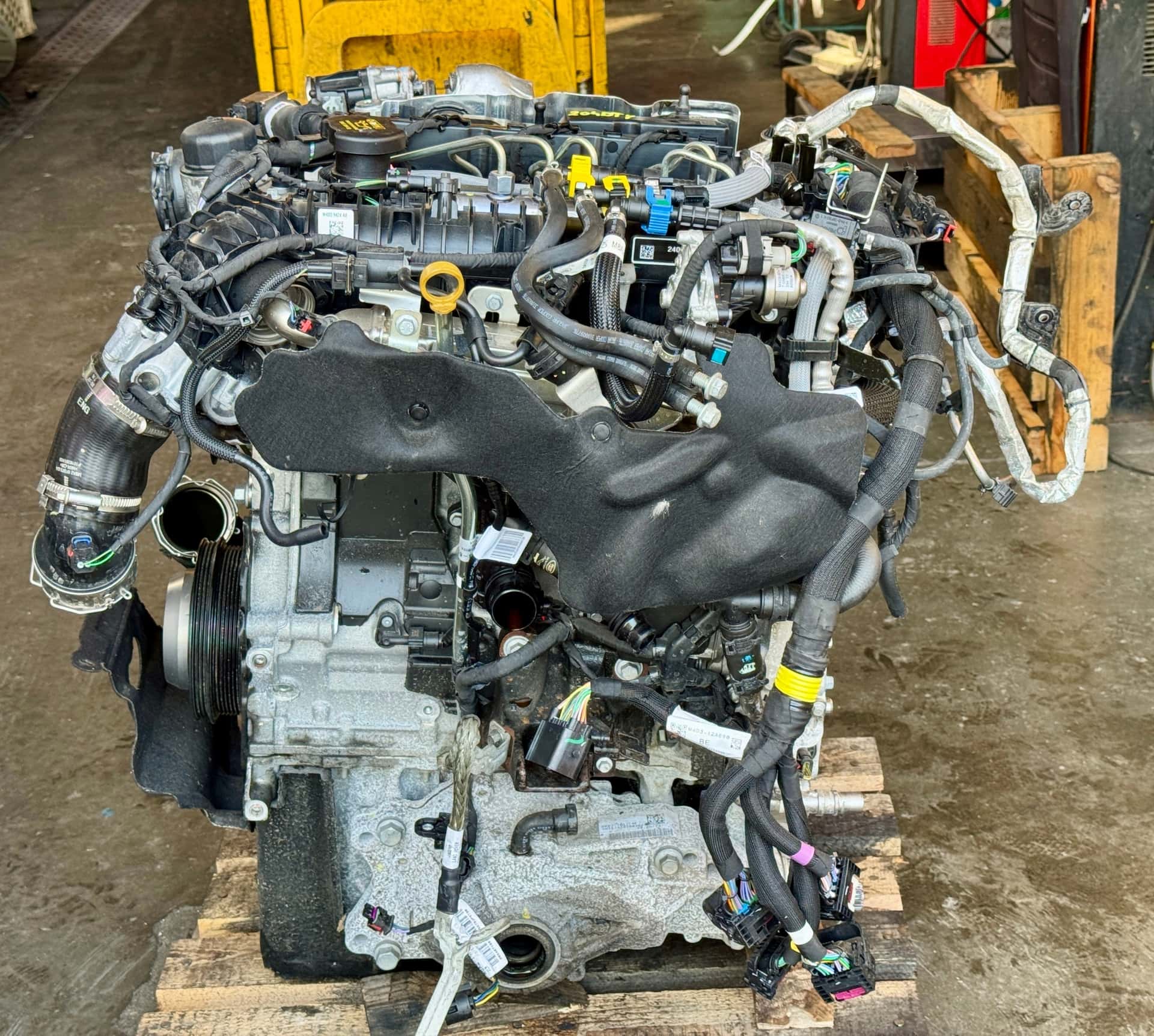 Moteur 204DTY(AJ20D4) vue 4